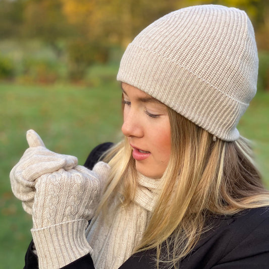 Cashmere Gloves, Scarf and Beanie Gift Set Signature Cashmere