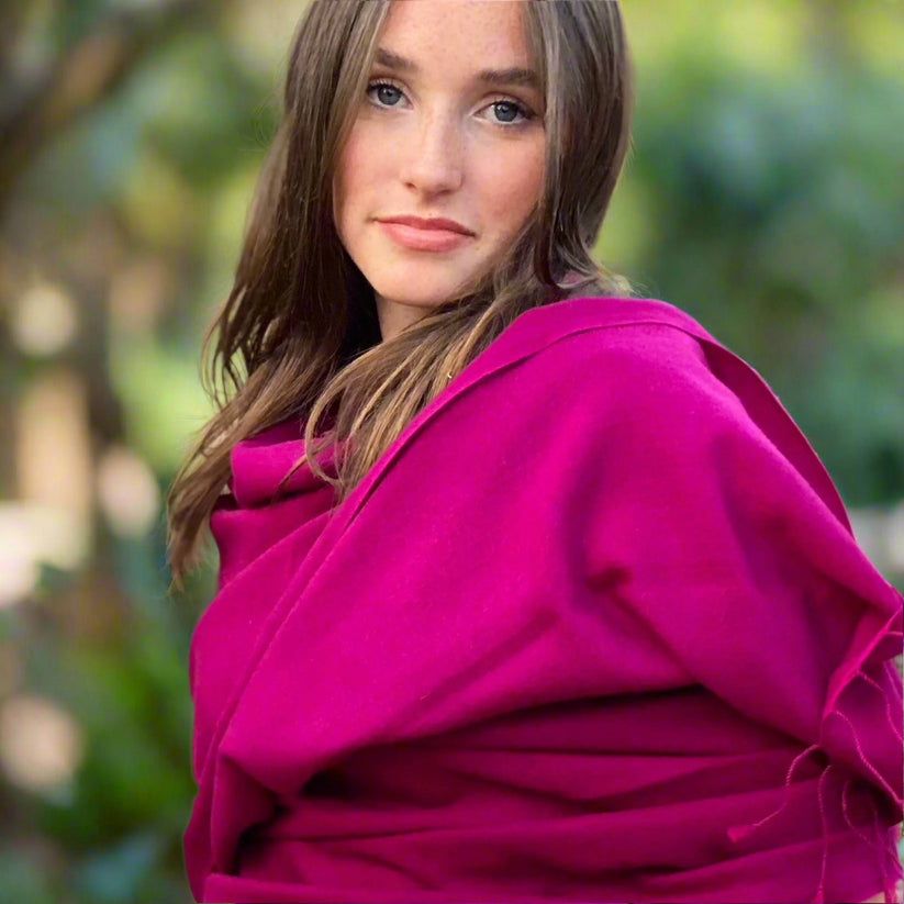 LissKiss Pashmina-Schal – Großer Schal Mit Rosenaufdruck In Pink, 70x180 Cm, Mit Fransen, Weicher Stoff