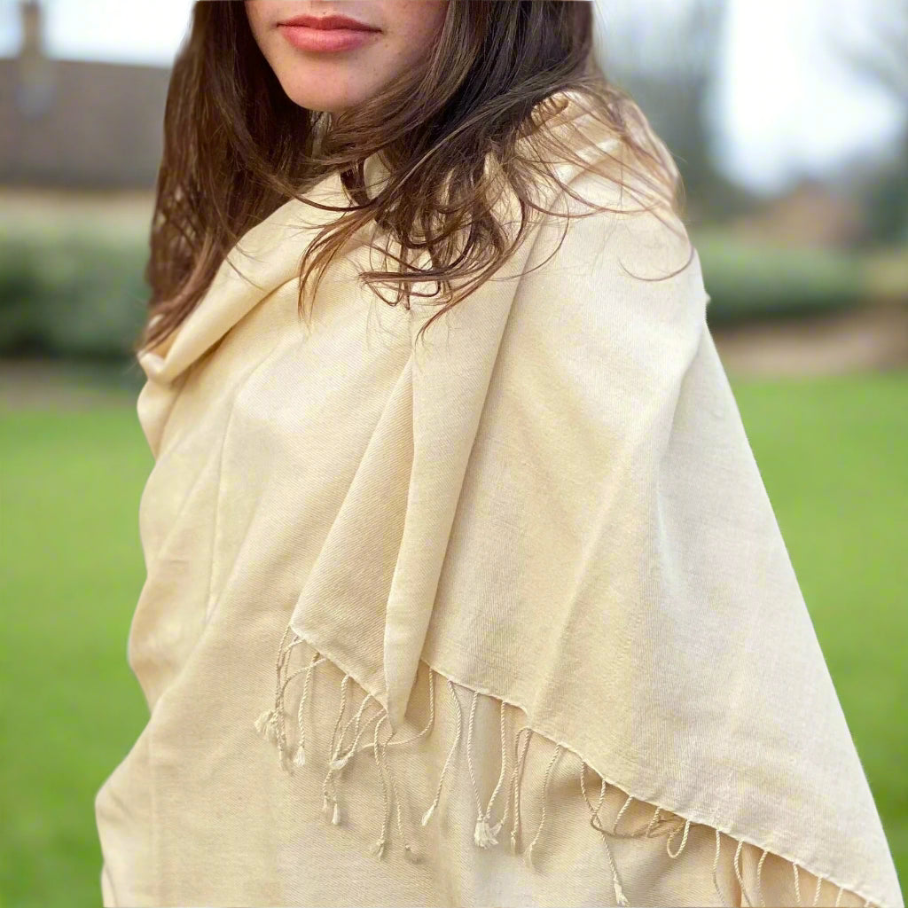 Jasmine Cream Classic Pashmina Signature Cashmere